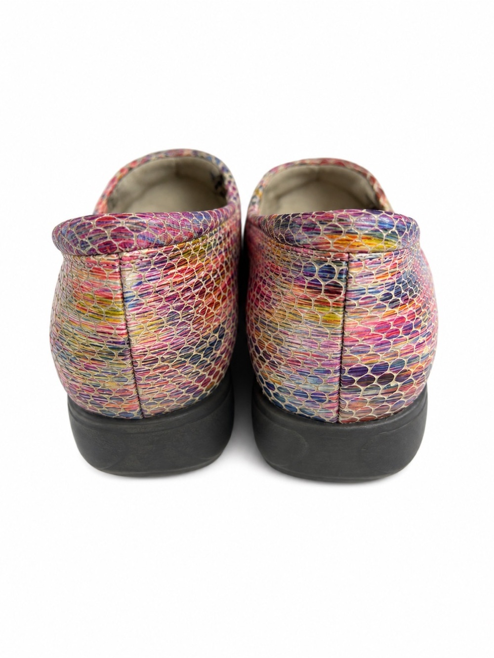 Grey’s Anatomy SoftWalk Meredith Sport Clogs – Women’s 7M – Kaleidoscope Mermaid - Picture 3 of 4